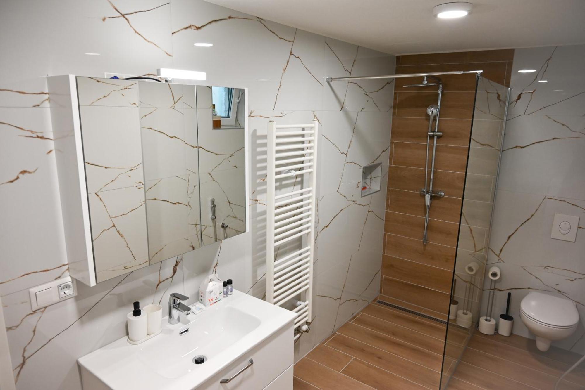 Apartma Cave Bliss Μαριμπόρ Εξωτερικό φωτογραφία